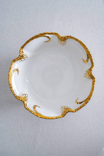 Edwina Ayaklı Yuvarlak Porselen Sunumluk - 25 cm - 7