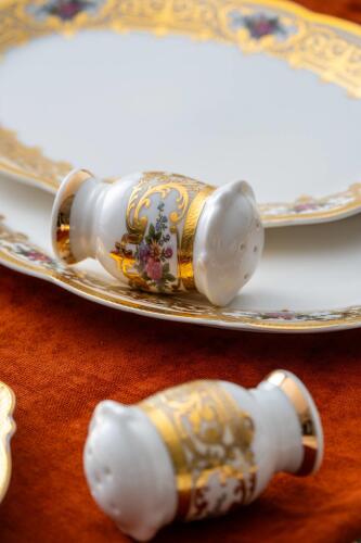 Macbeth 60 Piece Gold Porcelain Dinner Set For 12 People - 3