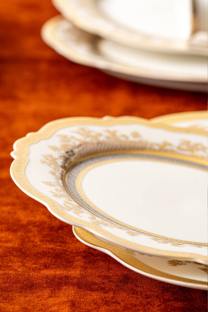 Matilda 60 Piece Gold Porcelain Dinner Set For 12 People - 8